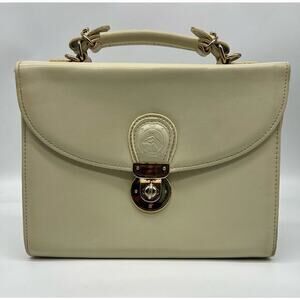 Design by Pristine brand vintage hard box cream handbag